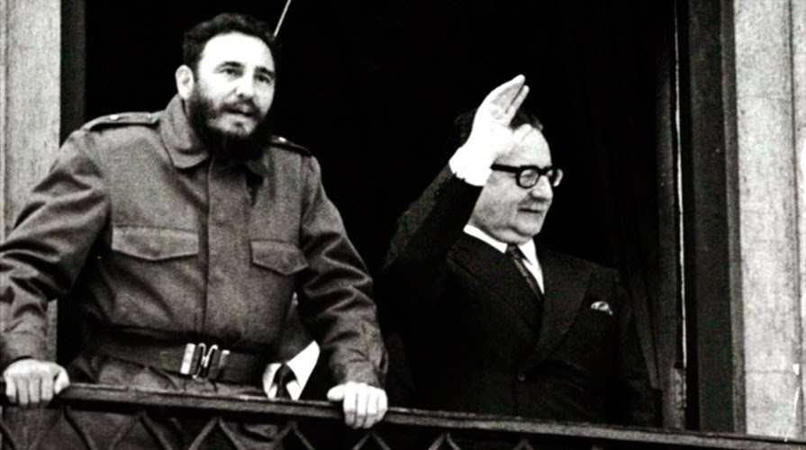 El expresidente de Chile, Salvador Allende junto al exdictador cubano Fidel Castro. Telesur